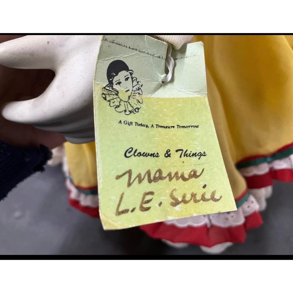 Vintage Center Ring Collection Mama Clown Porcelain Doll 15" Hair W/ Hat - Picture 5 of 9